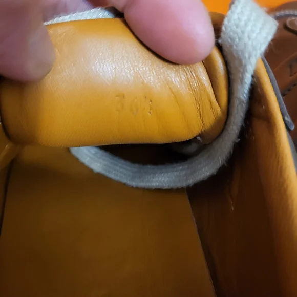 (SOLD)Authentic Hermes low top quicker sneaker brown - Picture 4 of 6